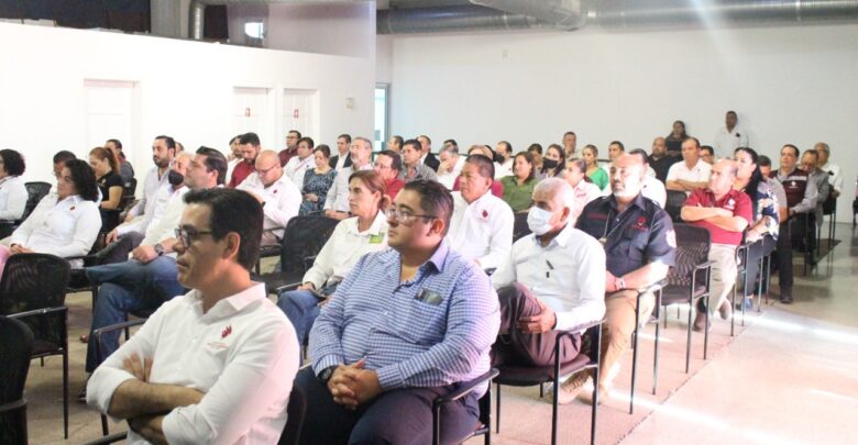 Recibe funcionariado público capacitación en perspectiva de Derechos Humanos y Perspectiva de Género