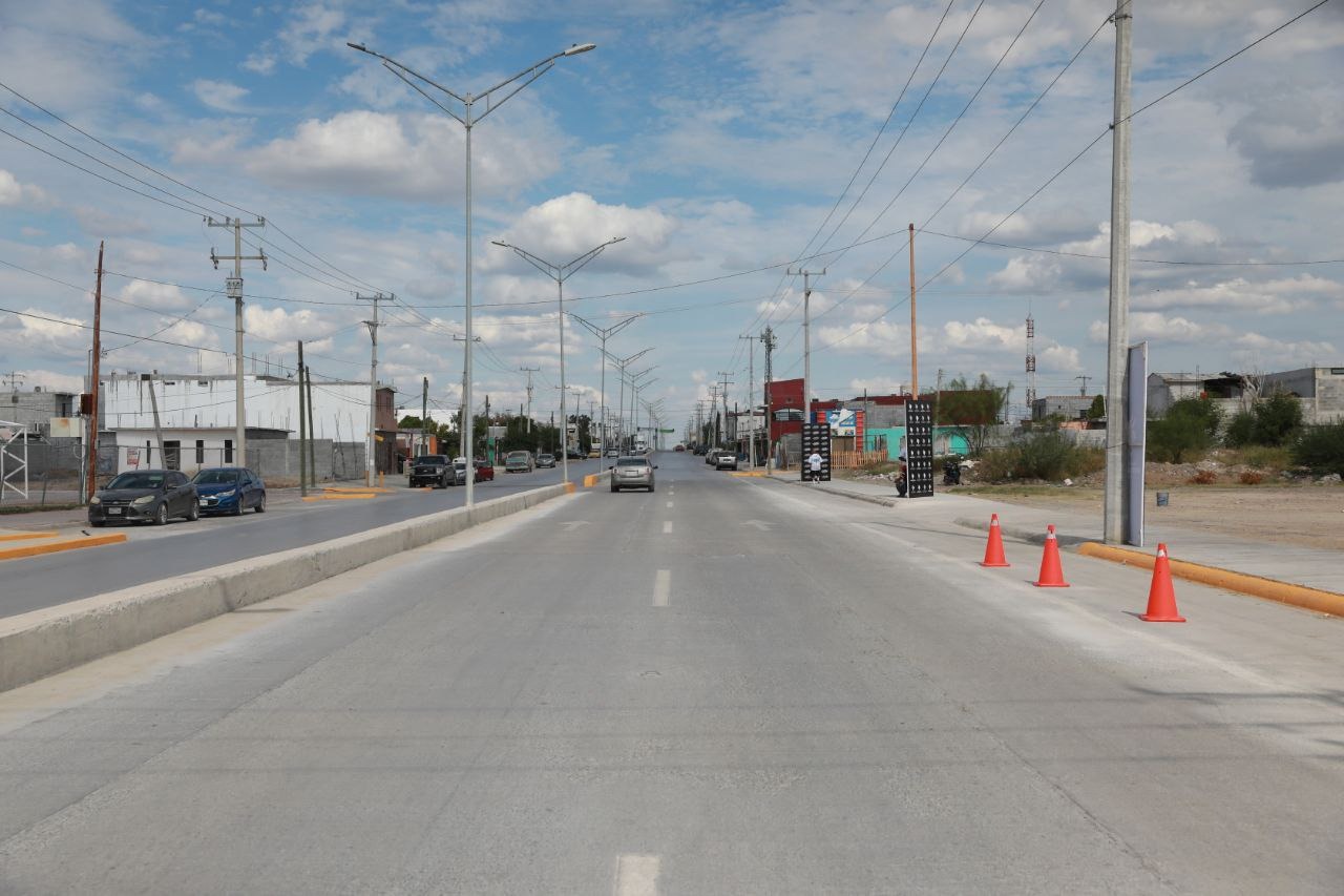 Entrega alcaldesa Carmen Lilia Canturosas obras de alumbrado y pavimentación en El Progreso