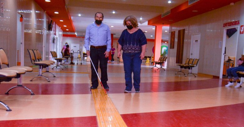 Imparten clases gratuitas de braille y bastón en centro de rehabilitación integral del DIF Nuevo Laredo
