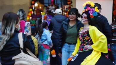 Disfrutan neolaredenses del Festival de la Catrina