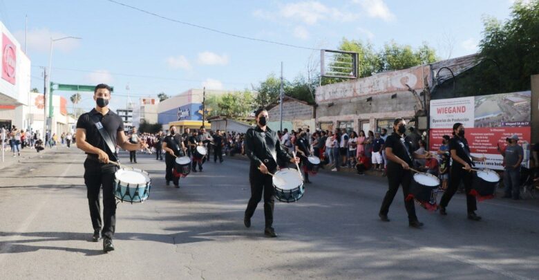 Vivirá Nuevo Laredo desfile conmemorativo del 112 Aniversario de la Revolución Mexicana