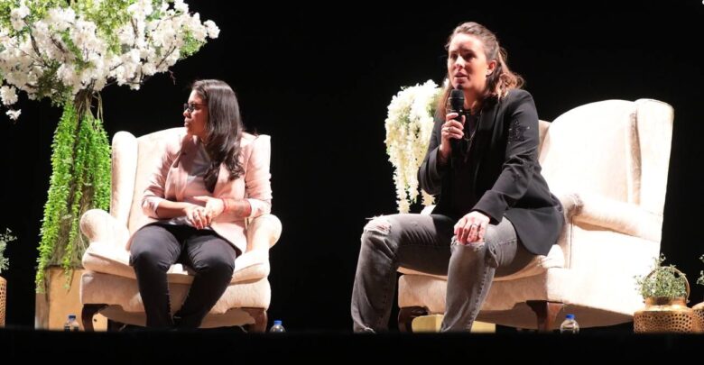 Inician Cartelera Naranja de INMUJER con conferencia de Saskia Niño de Rivera