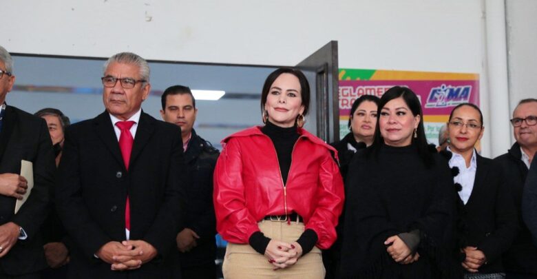 Inaugura Alcaldesa Carmen Lilia Canturosas semana del Buen Fin; invita a consumir local