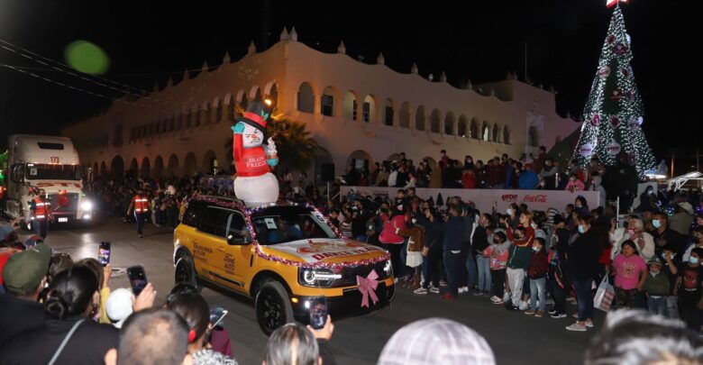 Invita Gobierno de Nuevo Laredo a participar en Desfile Navideño 2022