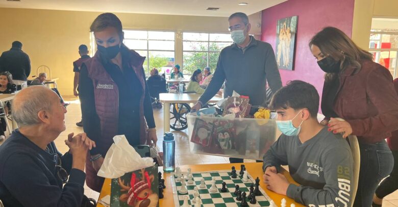 Celebran navidad en el asilo Vida y Esperanza de Nuevo Laredo