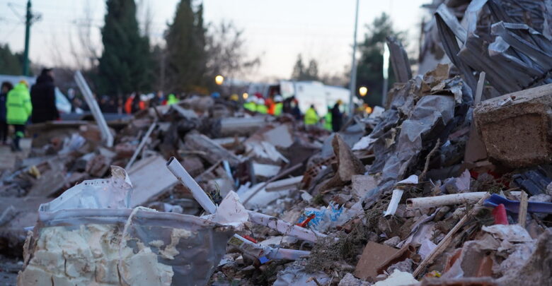 Nuevo sismo sacude Turquía dos semanas después de la catástrofe Nuevo sismo sacude Turquía dos semanas después de la catástrofe