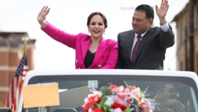 Carmen Lilia Canturosas representa a Nuevo Laredo en desfile por George Washington