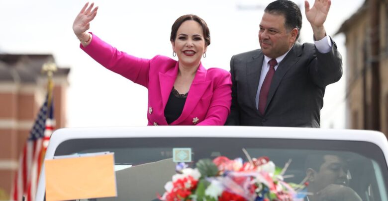 Carmen Lilia Canturosas representa a Nuevo Laredo en desfile por George Washington