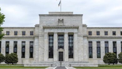 La Fed sube tasas ante inflación persistente