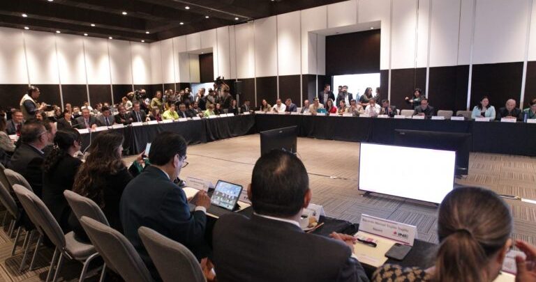 INE permite continuidad de giras y actos públicos de aspirantes presidenciales de Morena