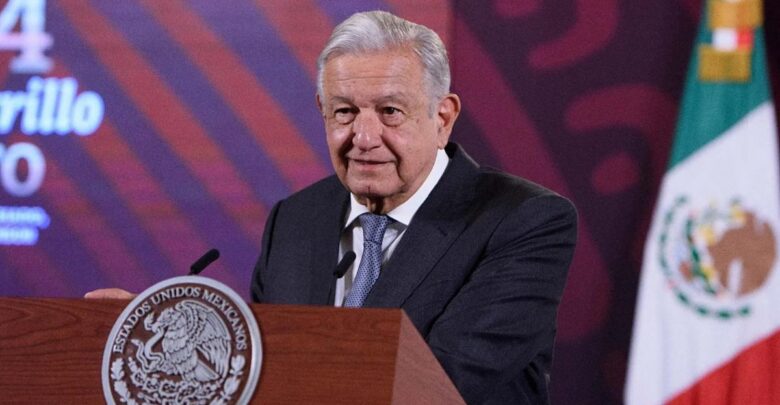 López Obrador celebra permanencia de la 'Mañanera' tras solicitudes al INE