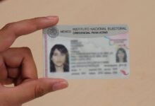 Mexicano residente en el extranjero, tienes hasta el 5 de mayo para corregir tu registro en el INE