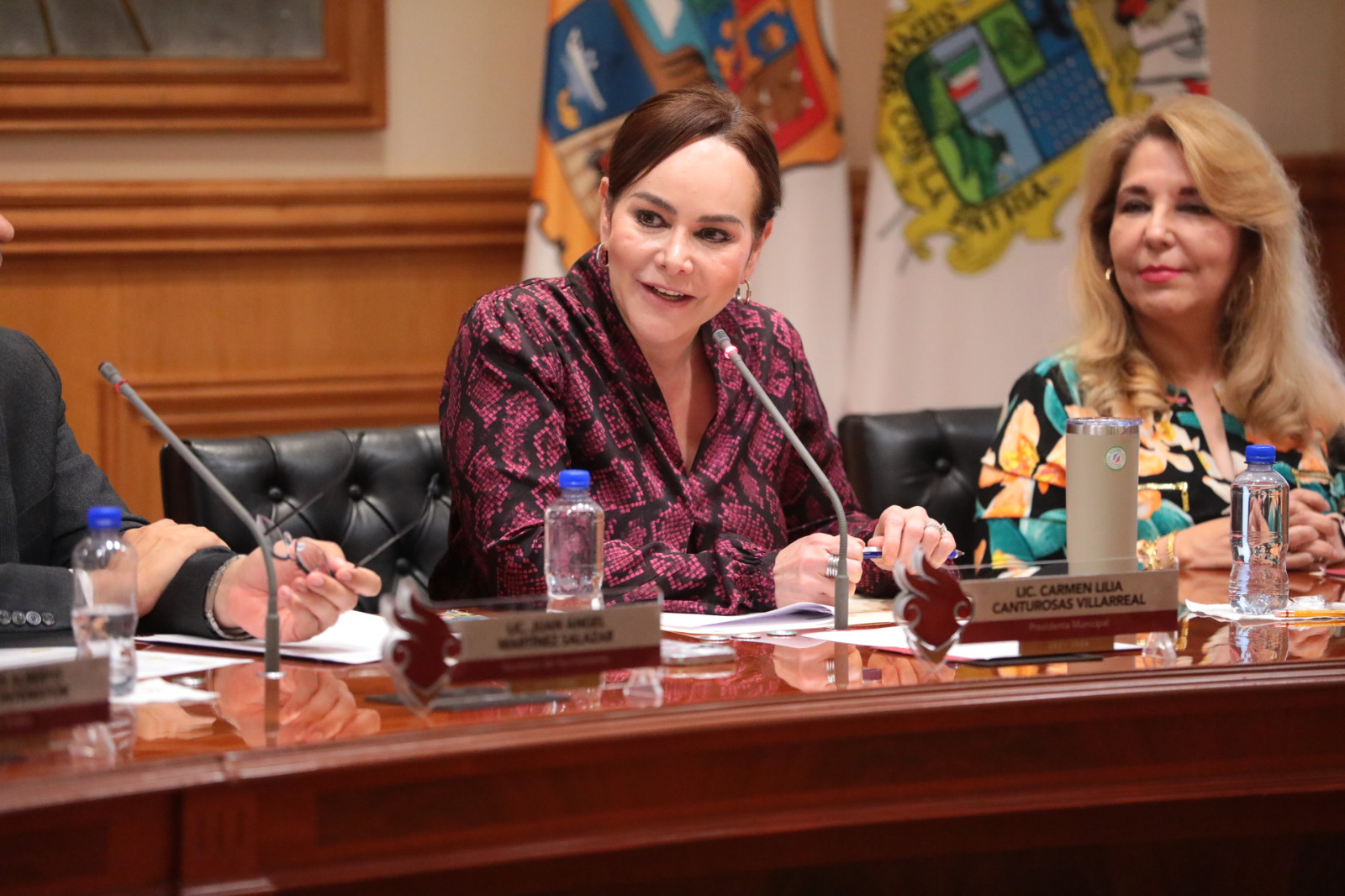 Alcaldesa Carmen Lilia Canturosas toma protesta a nuevo secretario del Ayuntamiento