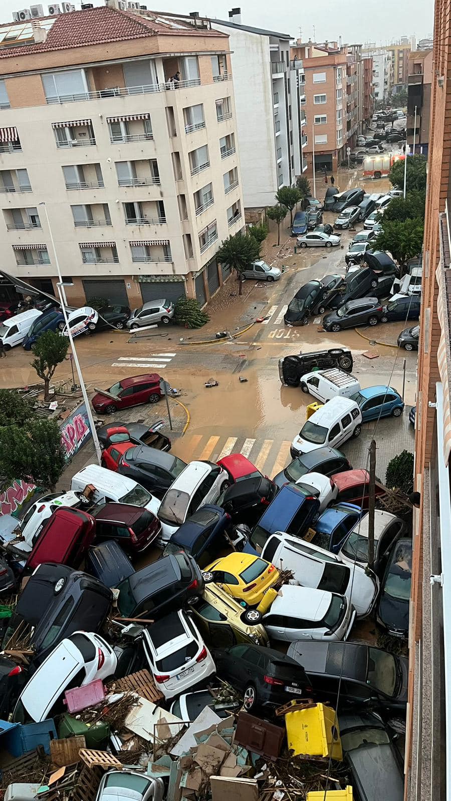 Lluvias e inundaciones dejan 70 muertos en España, arrasan con Valencia y Andalucía