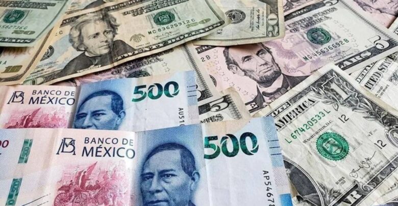 Peso pierde terreno frente al dólar tras tres días de ganancias