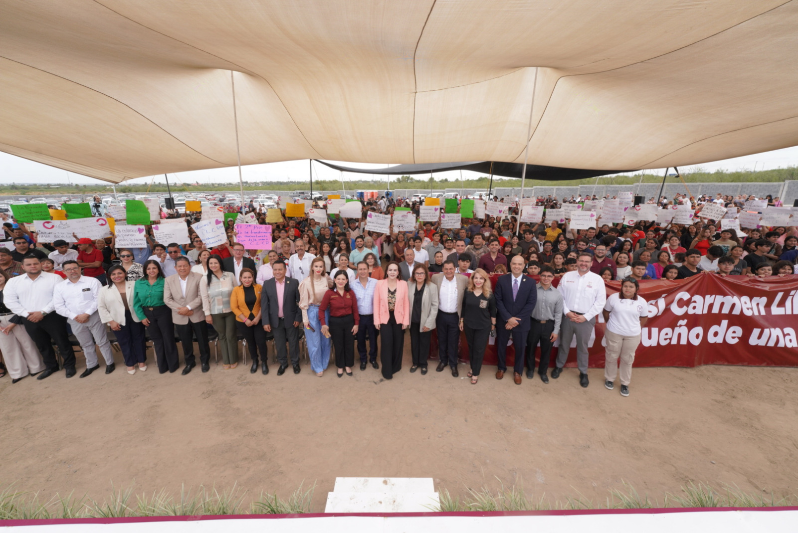 Entrega alcaldesa Carmen Lilia Canturosas la primera preparatoria autosustentable de Tamaulipas