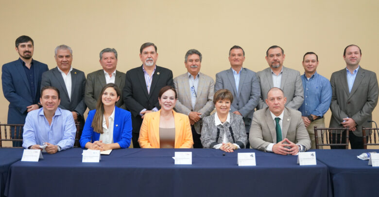 Fortalece alcaldesa Carmen Lilia Canturosas sinergia con organismos civiles para consolidar liderazgo comercial de Nuevo Laredo