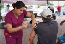 Vacuna Gobierno de Nuevo Laredo a más de mil 800 ciudadanos contra influenza y covid; Anuncia alcaldesa nueva jornada drive thru