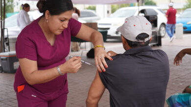 Vacuna Gobierno de Nuevo Laredo a más de mil 800 ciudadanos contra influenza y covid; Anuncia alcaldesa nueva jornada drive thru