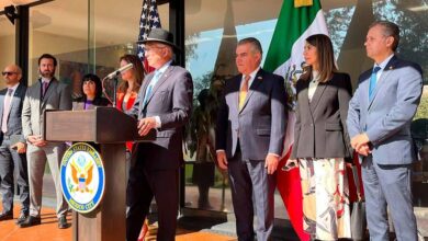 Ken Salazar advierte riesgos en la relación México-EU con regreso de Trump