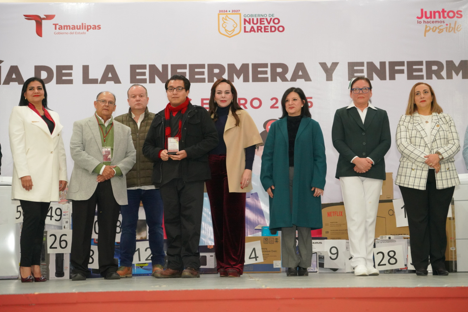 Reconoce alcaldesa Carmen Lilia Canturosas a enfermeras y enfermeros de Nuevo Laredo por su labor humanista