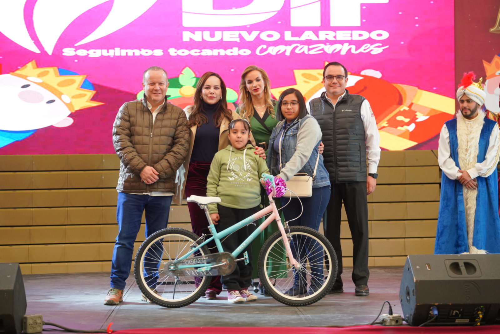 Llevan Gobierno de Nuevo Laredo y DIF alegría a miles de familias con Festival de Reyes Magos