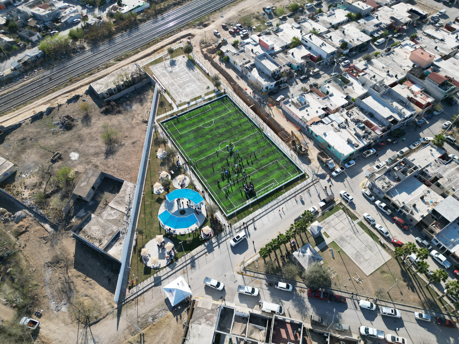 Entrega alcaldesa Carmen Lilia Canturosas obras de rehabilitación de espacios públicos al poniente de la ciudad