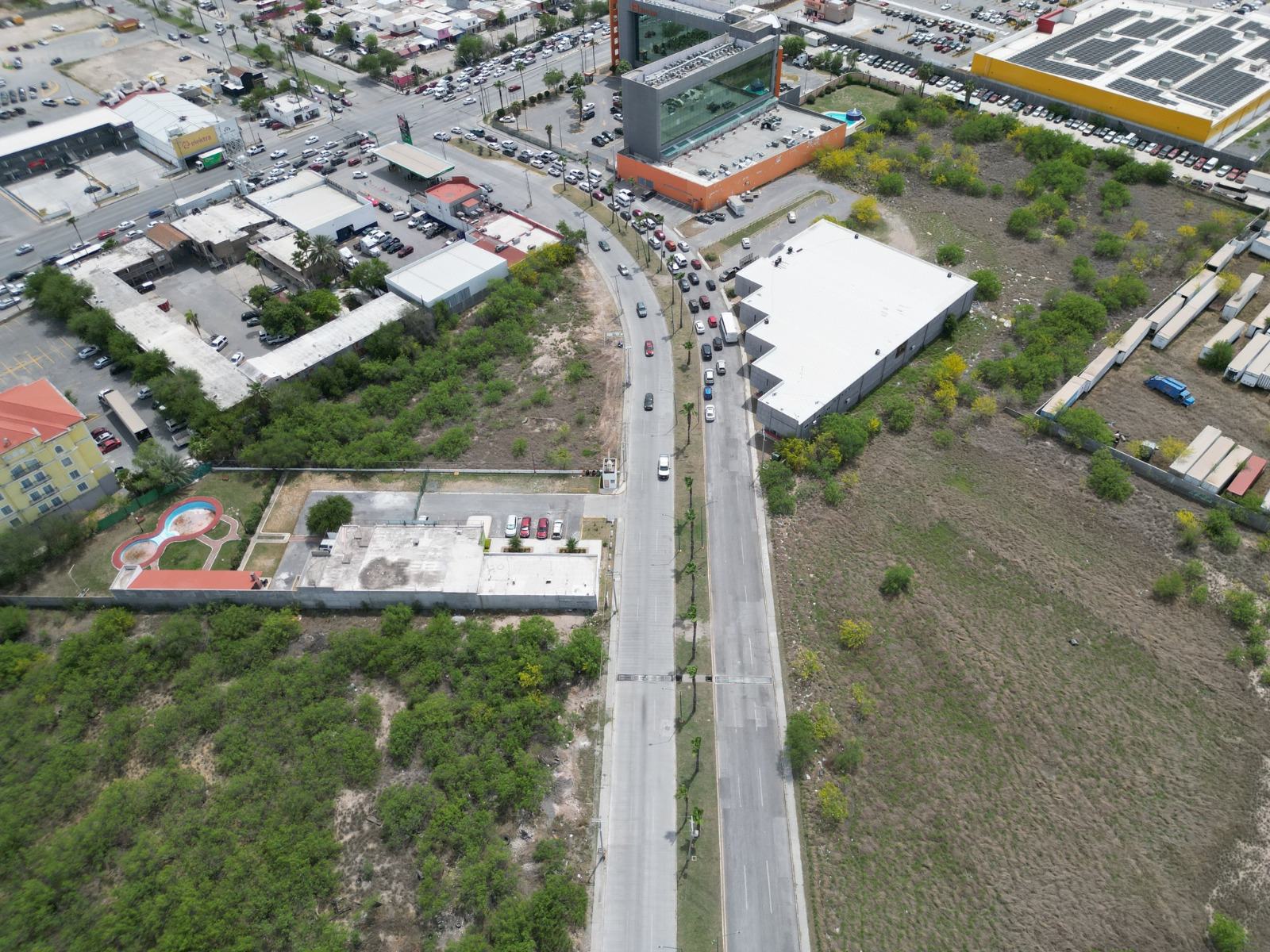 Nuevo Laredo cuenta con mejores vialidades; Gobierno Municipal entrega repavimentación hidráulica en bulevar Municipio Libre
