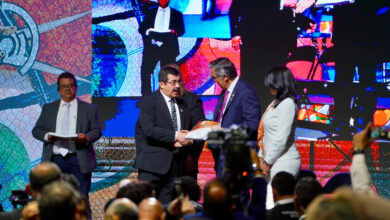 Reconoce la alcaldesa Carmen Lilia Canturosas labor del rector Dámaso Anaya Alvarado en su primer informe de actividades