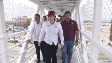 Inaugura alcaldesa Carmen Lilia Canturosas puente peatonal en Colinas del Sur