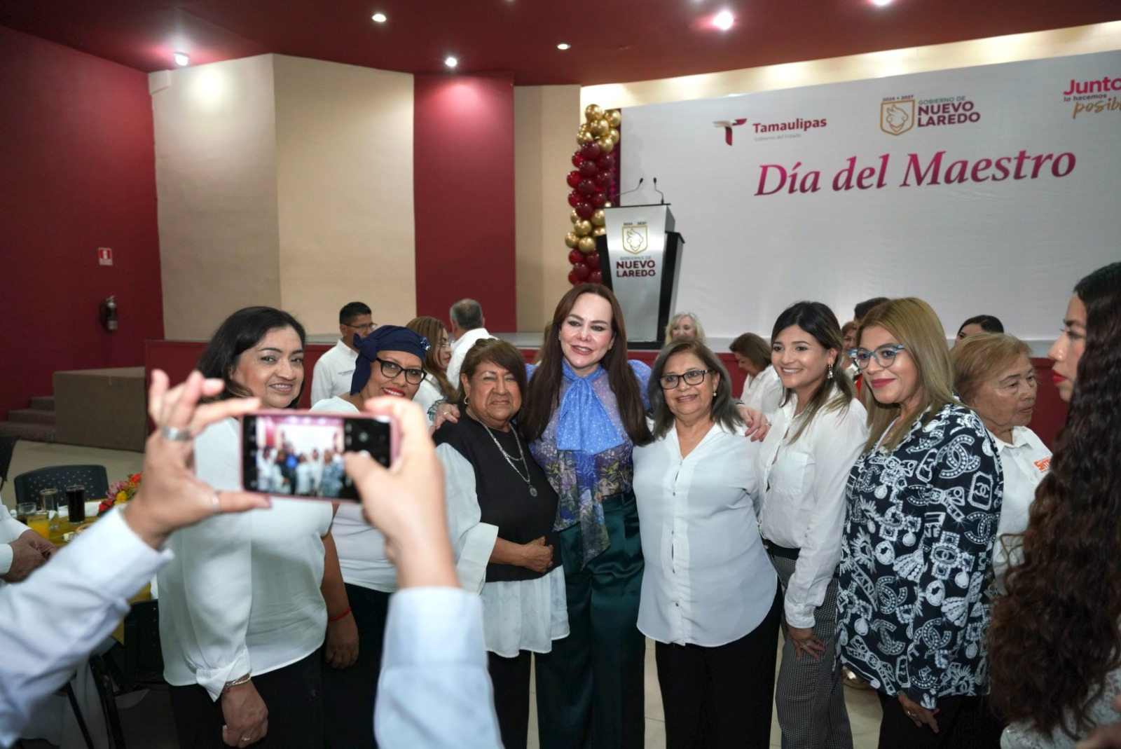 Otorga Carmen Lilia Canturosas apoyos sin precedentes a maestros