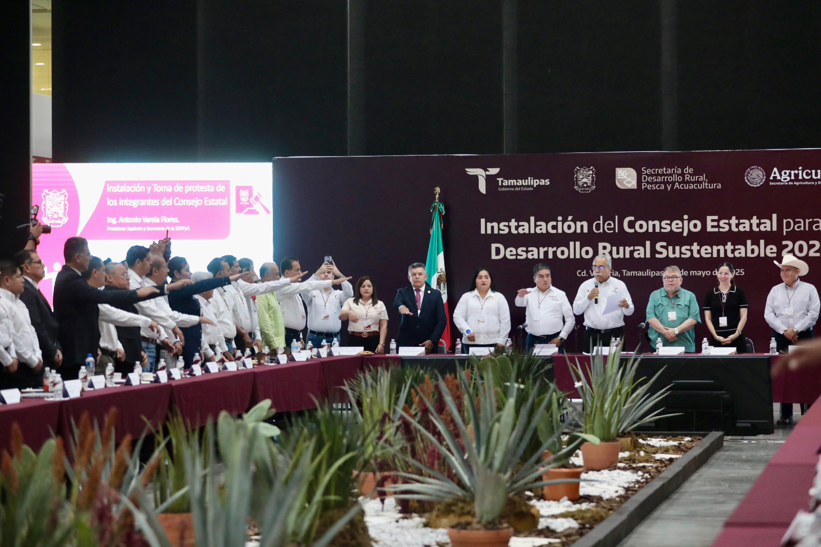 Refrenda alcaldesa Carmen Lilia Canturosas compromiso con productores locales en instalación del Consejo Estatal para el Desarrollo Rural Sustentable