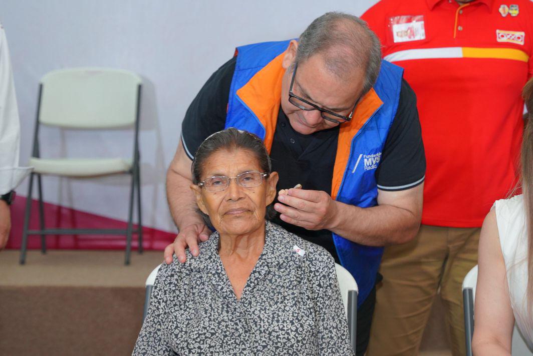 Transforma DIF y Gobierno de Nuevo Laredo calidad de vida de 60 ciudadanos con dificultad para escuchar