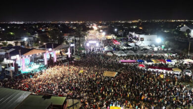 Neolaredenses celebran a lo grande su 177 aniversario con música, sabor y unión familiar