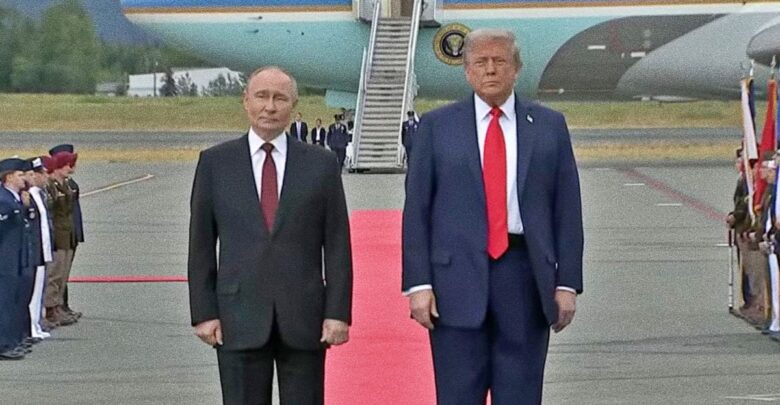 Trump y Putin se reúnen en Alaska para abordar la guerra en Ucrania Trump y Putin se reúnen en Alaska para abordar la guerra en Ucrania