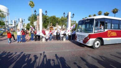Alcaldesa Carmen Lilia Canturosas da banderazo a nuevos camiones urbanos para reforzar rutas al poniente de la ciudad