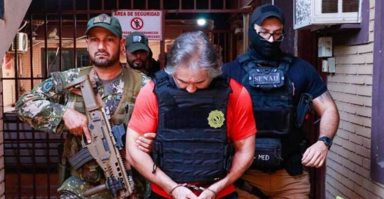 Trasladan a México a Hernán Bermúdez Requena bajo fuerte resguardo