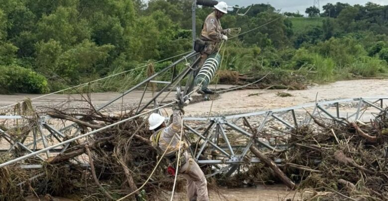 Colapso de torre de la CFE deja sin luz a más de 150 mil hogares en Chiapas