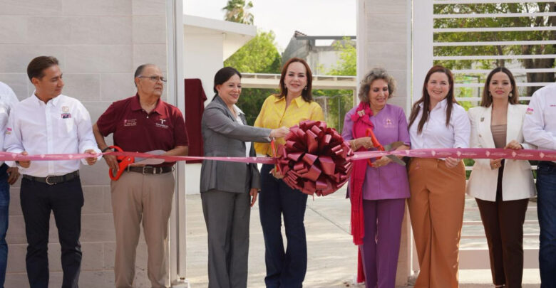 Inaugura alcaldesa Carmen Lilia Canturosas décimo tercera Clínica Municipal “Dra. Bertha Estela Pérez Romero” Inaugura alcaldesa Carmen Lilia Canturosas décimo tercera Clínica Municipal “Dra. Bertha Estela Pérez Romero”