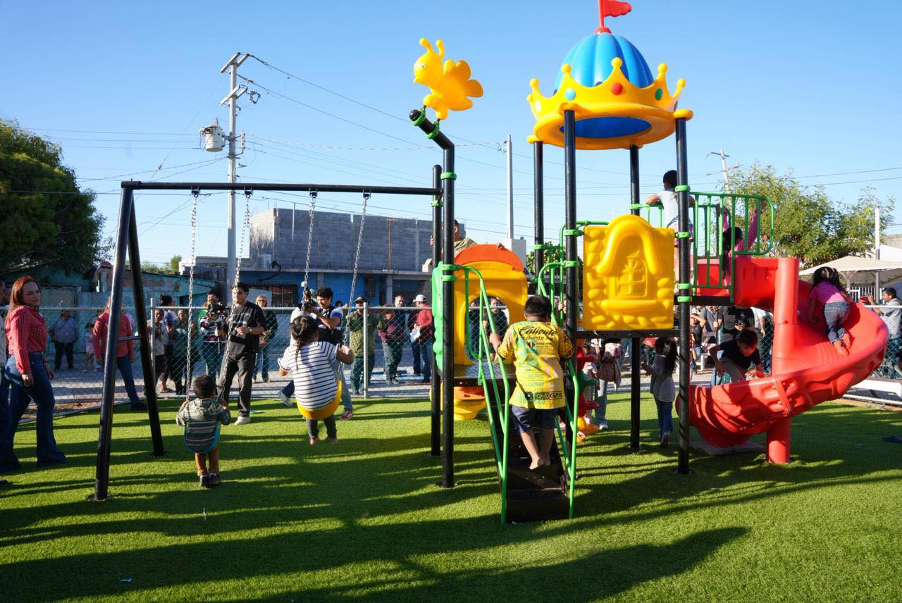 Carmen Lilia Canturosas rescata y renueva espacios públicos en la colonia Nueva Era