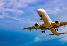 Más aerolíneas cancelan vuelos a Caracas por creciente riesgo en el Caribe