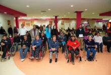 Carmen Lilia Canturosas y DIF Nuevo Laredo entregan aparatos funcionales y reciben donativo de 100 sillas de ruedas para personas con discapacidad