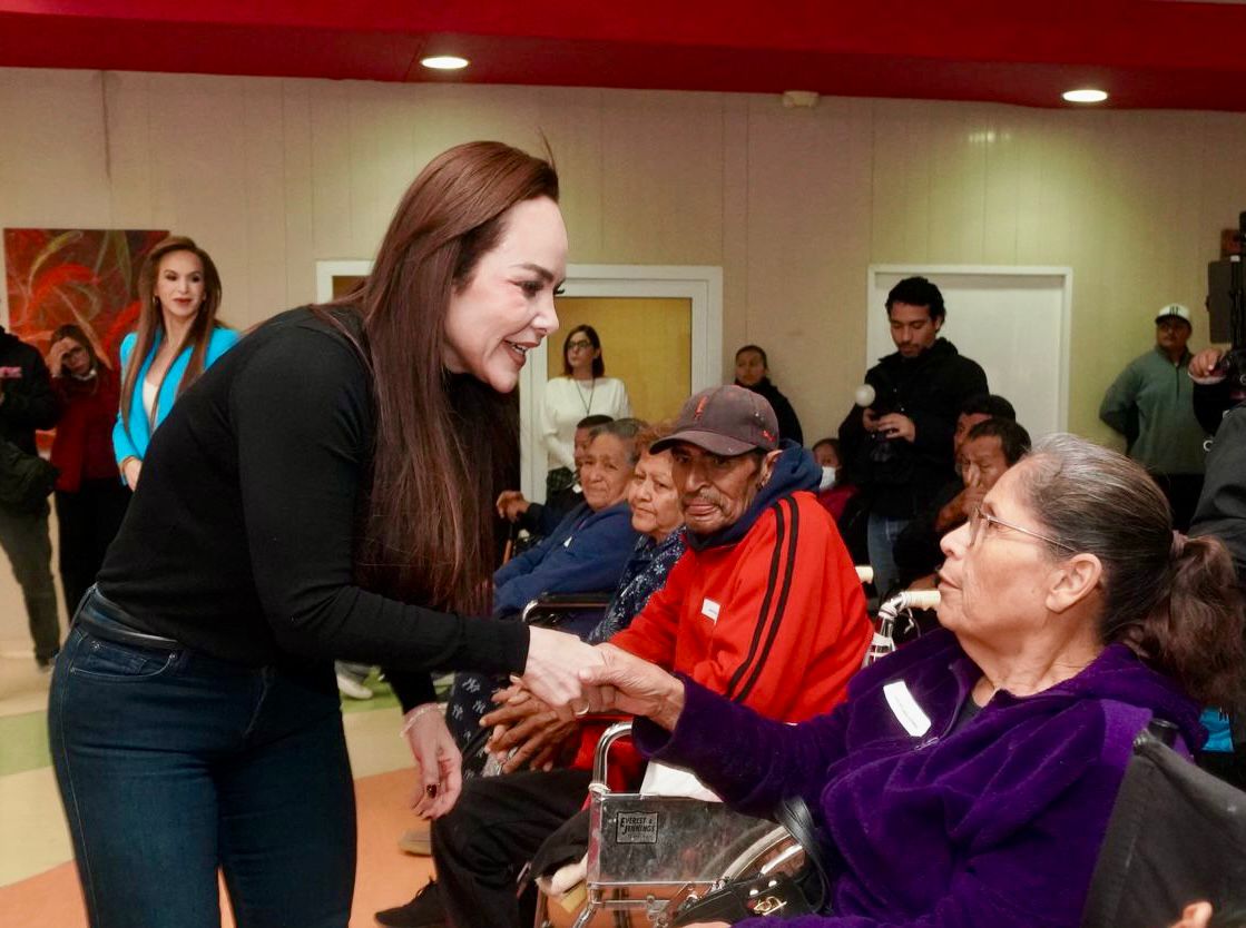 Carmen Lilia Canturosas y DIF Nuevo Laredo entregan aparatos funcionales y reciben donativo de 100 sillas de ruedas para personas con discapacidad Carmen Lilia Canturosas y DIF Nuevo Laredo entregan aparatos funcionales y reciben donativo de 100 sillas de ruedas para personas con discapacidad