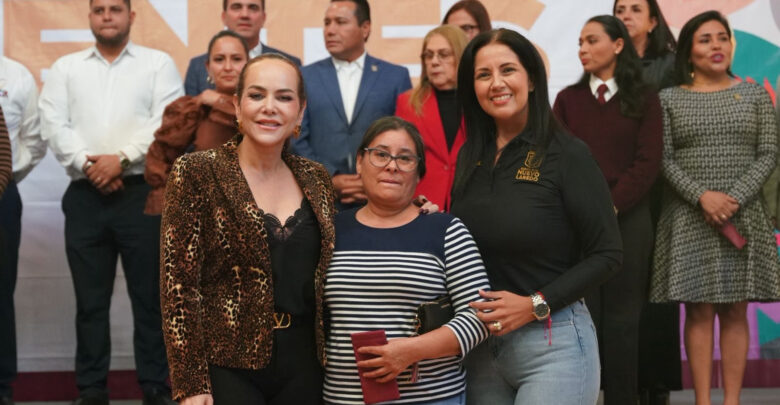 Gobierno de Nuevo Laredo entrega 260 pares de lentes en nueva jornada de apoyo a la salud visual