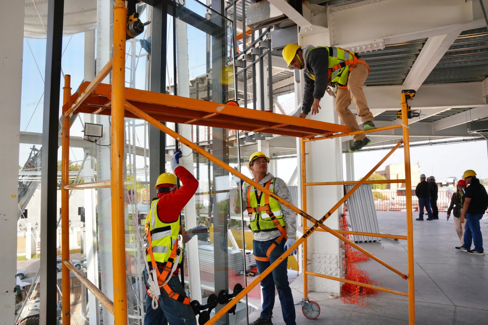 Supervisa alcaldesa Carmen Lilia Canturosas avances del Museo de Ciencia y Tecnología, proyecto único en la región