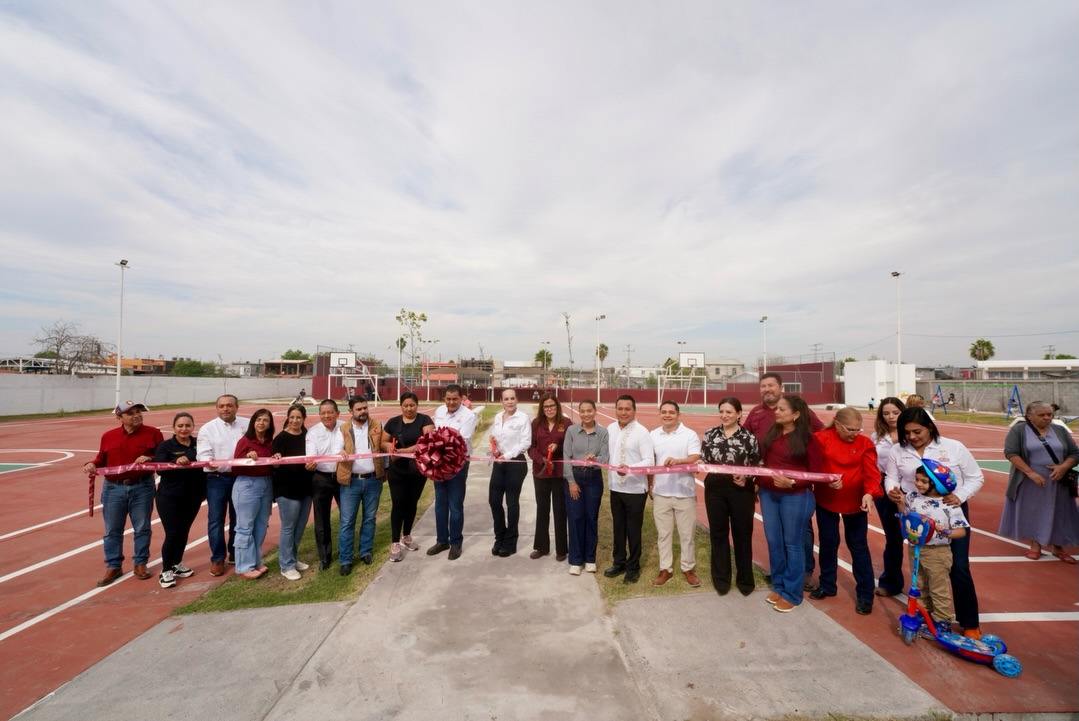 Carmen Lilia Canturosas entrega obras de infraestructura deportiva y bienestar comunitario en colonia Nueva Era