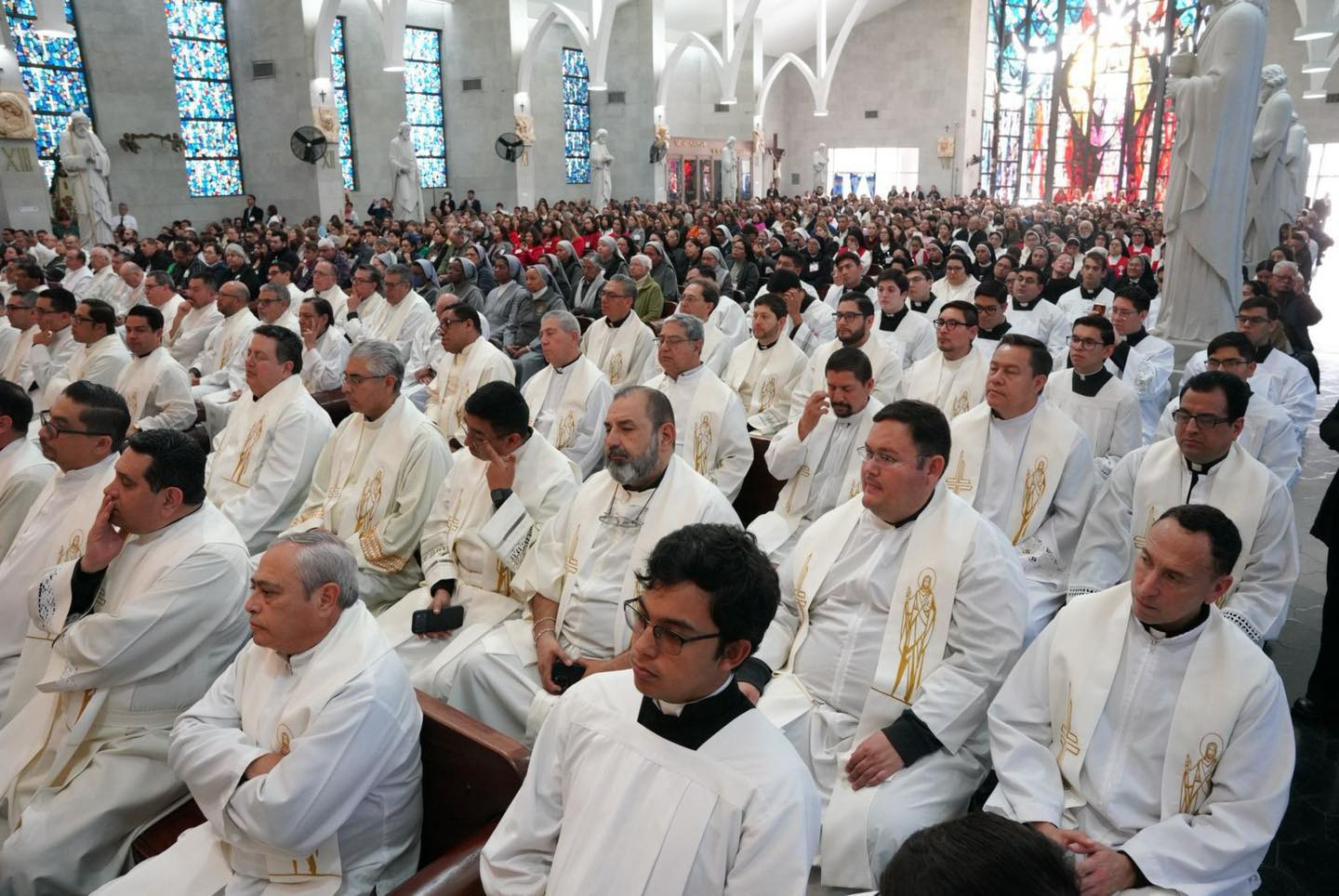 Nuncio apostólico y 30 obispos de México ordenan a nuevo obispo en Nuevo Laredo