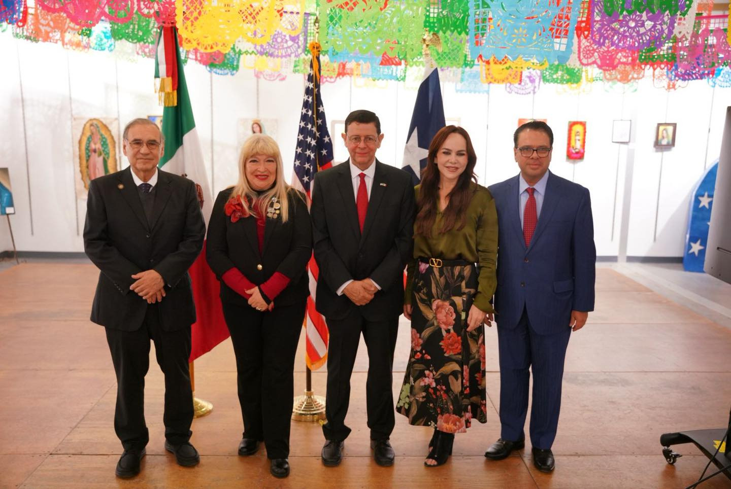 Destaca alcaldesa Carmen Lilia Canturosas fortaleza binacional de los Dos Laredos durante informe del Consulado de México en Laredo
