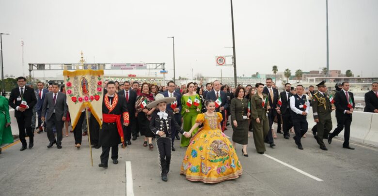 Celebran los Dos Laredos alianza estratégica en Ceremonia del Abrazo; nombran a Carmen Lilia Sra. Internacional 2026