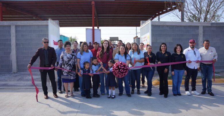Inaugura alcaldesa Carmen Lilia Canturosas obras de infraestructura educativa en colonia Reforma Urbana Inaugura alcaldesa Carmen Lilia Canturosas obras de infraestructura educativa en colonia Reforma Urbana